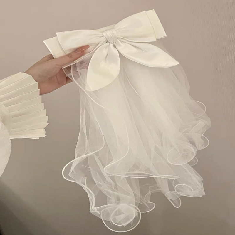 Čipkasti veo s mašnom za svadbene fotografije | Materijal: Čipka; Stil: Eterično; Ukras: Mašna; Vrsta: Šal