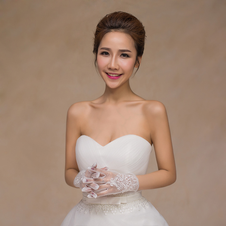 Mănuși de nuntă cu dantelă — scurte, minimalist, accesoriu decorativ pentru fotografii de nuntă, din dantelă de fir, pentru toate sezoanele