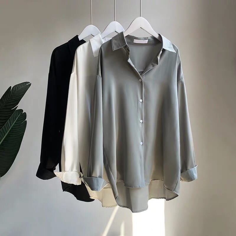 Košulja od šifona/poliester, široki kroj, dugi rukavi, V-izrez, prednje kopčanje, gradski stil