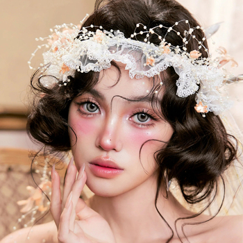 Kézzel készült textil virágos gyöngyös bojtos menyasszonyi fejfedő