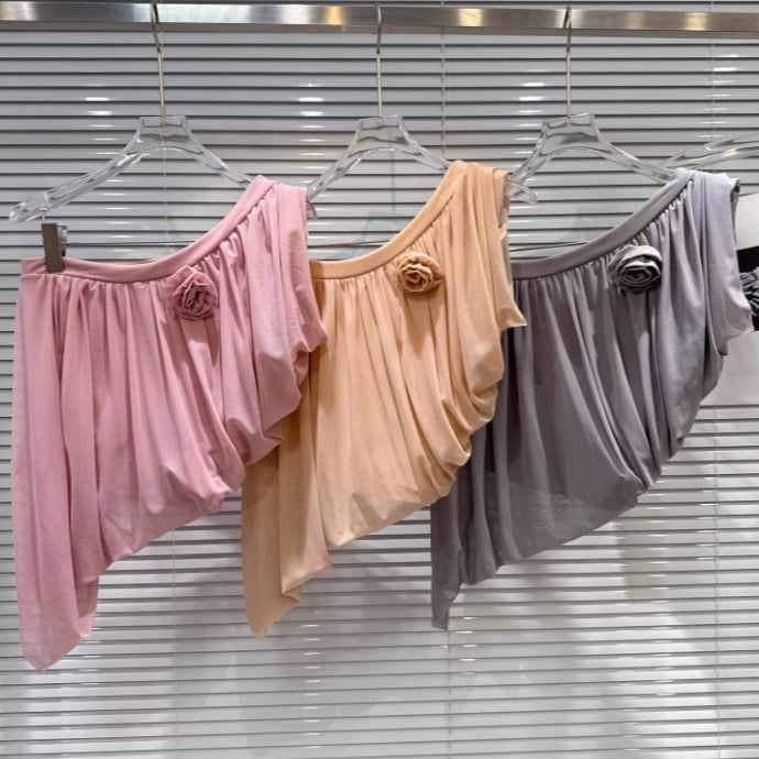Šifonski top bez rukava - Poliester, 3D uzorak, plisiranje, poluotvoren ovratnik, slim fit