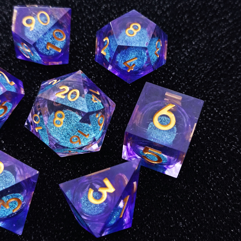 Gyanta kockák, Fillet stílus, 20 oldalú, 38 g, testreszabás elérhető