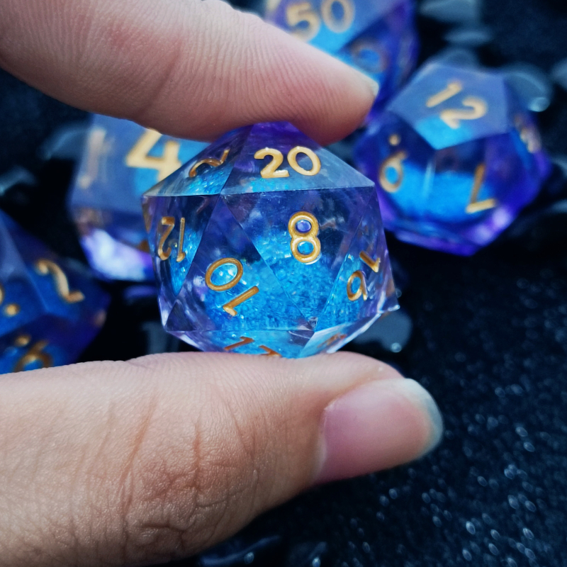 Gyanta kockák, Fillet stílus, 20 oldalú, 38 g, testreszabás elérhető