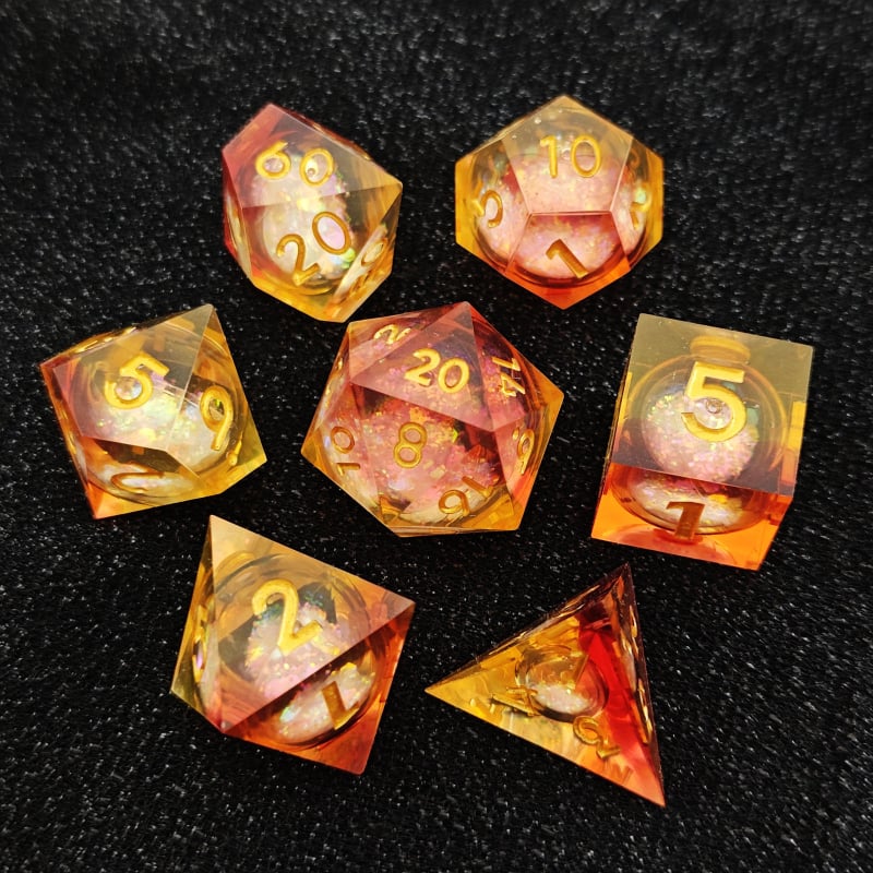 Gyanta kockák, Fillet stílus, 20 oldalú, 38 g, testreszabás elérhető