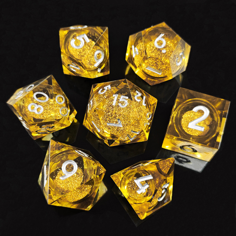 Gyanta kockák, Fillet stílus, 20 oldalú, 38 g, testreszabás elérhető