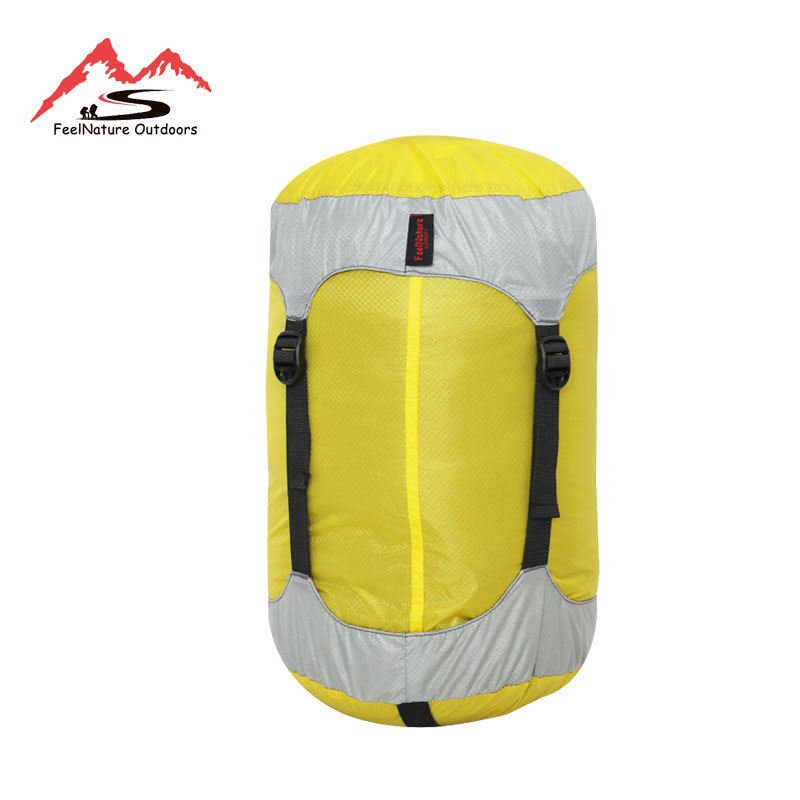 Spavaća vreća FeelNature Outdoors, ultralako u obliku omotnice, najlon tkanina, bez punila, težina 85 g, za odrasle