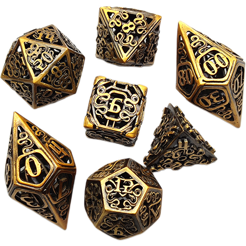 Sárgarézből készült üreges D6 dobókocka készlet — 7 darab, jobb szög stílus, húszoldalú dobókockák, DIY márka