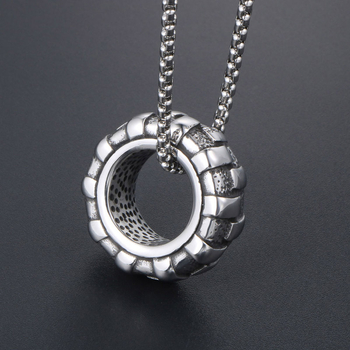 Náhrdelník s príveskom z titánovej ocele, geometrický dizajn, leštený povrch, model SP596