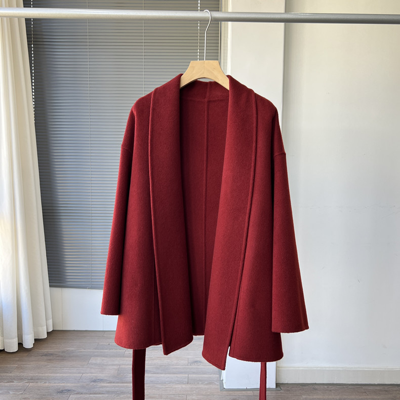 Vuneni kaput s pojasom u struku, dvostrani, V-izrez, dugi rukavi, srednja duljina, opušten kroj, japansko-korejski casual stil