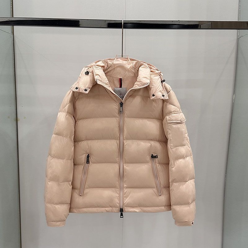 Ženski puffer jakna srednje duljine s odvojivom kapuljom, najlon tkanina, debela izolacija, 50% sadržaj perja