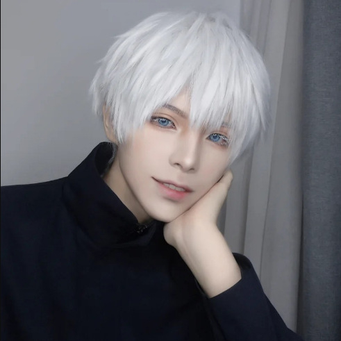 Cosplay paróka férfiaknak — rövid, egyenes haj, magas hőállóságú szintetikus rost
