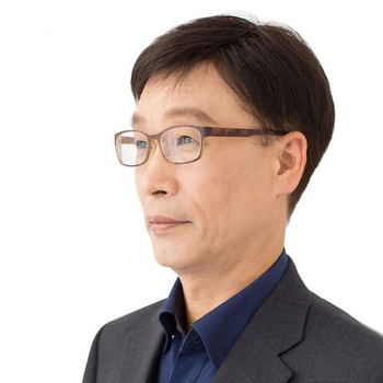 Muška perika od prirodnih vlasi, kratka kosa, model 9552, mehanički proces obrade, prekrivanje sijede kose