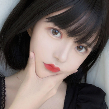 Ženska perika, kratka ravna kosa s Qi šiškama, model 752, vlakno otporno na visoke temperature, može se farbati