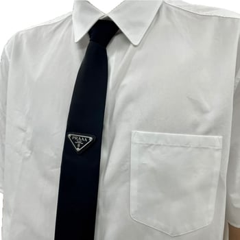Kravata – oblik strelice, ležerni stil, monokromatski uzorak, unisex.
