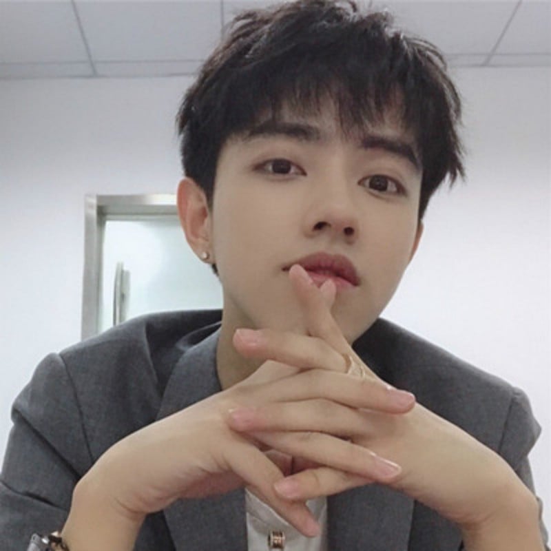 Ανδρική περούκα με υφή κοντών μαλλιών, κορεατικό στυλ, μοντέλο 288, θερμοανθεκτικές συνθετικές ίνες, ευθείες φράντζες, δυνατότητα βαφής