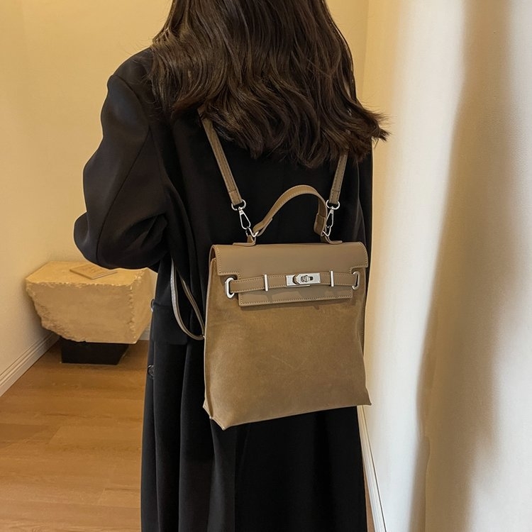 Ruksak u stilu Urban Simplicity, PU materijal, poliester podstava, zaključavanje