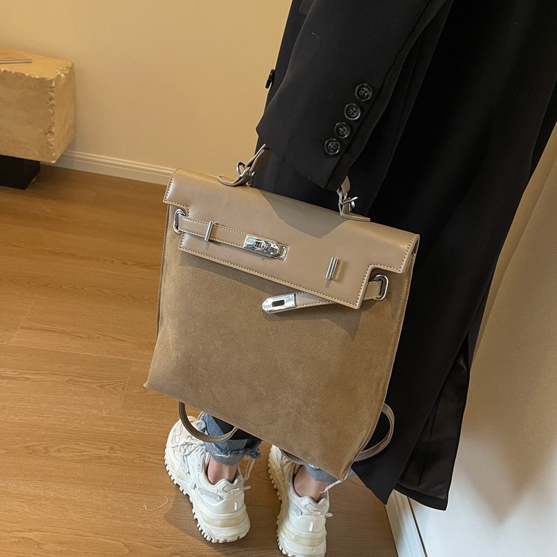 Ruksak u stilu Urban Simplicity, PU materijal, poliester podstava, zaključavanje