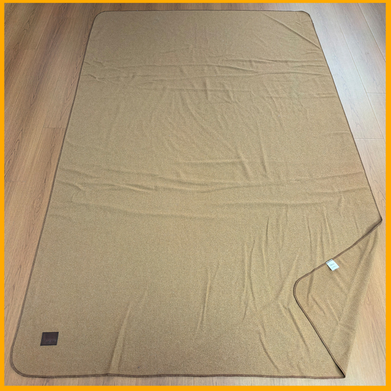 Gyapjú takaró, 80%-os gyapjú tartalom, tömeg 300–499 g, minden szezonhoz, testreszabás lehetséges