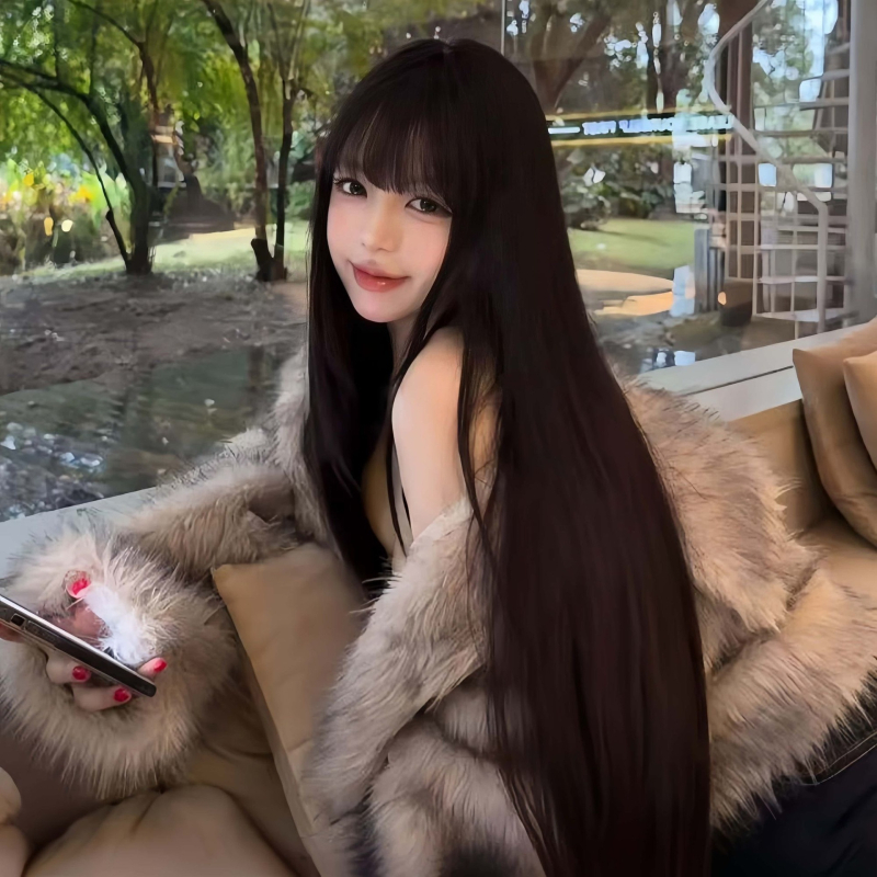 Perika Xinqin Mg-zf002, duga ravna kosa s bangs, vlakna otporna na visoke temperature, prirodan stil
