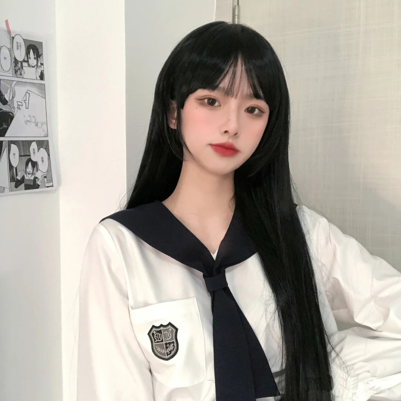 Paróka hosszú egyenes hajjal, Qi frufruval, magas hőmérsékletű szálakból, modell 003, márka Imperial City, stílus Ruili