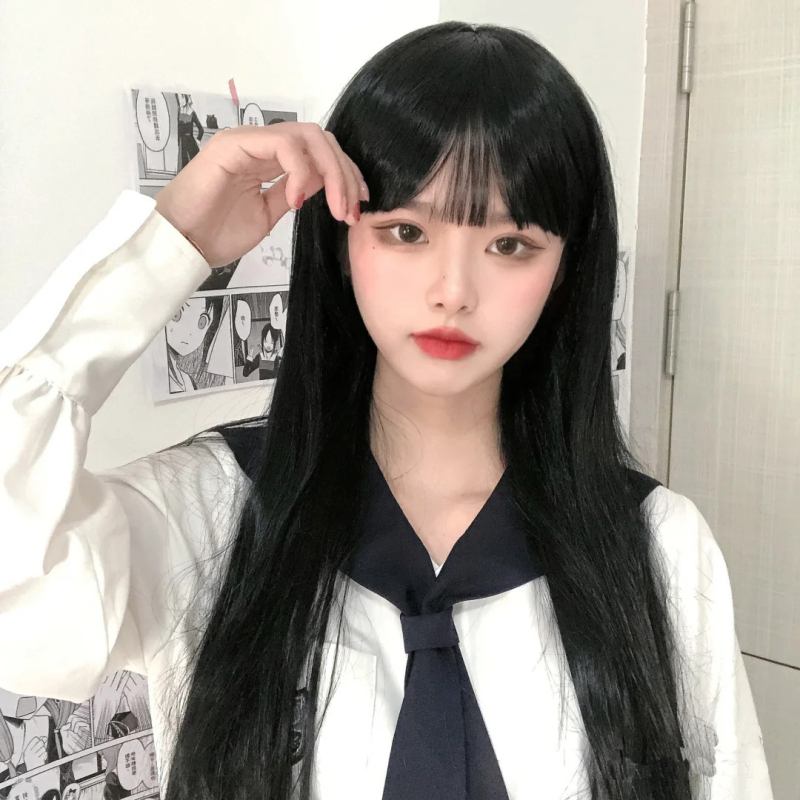 Paróka hosszú egyenes hajjal, Qi frufruval, magas hőmérsékletű szálakból, modell 003, márka Imperial City, stílus Ruili