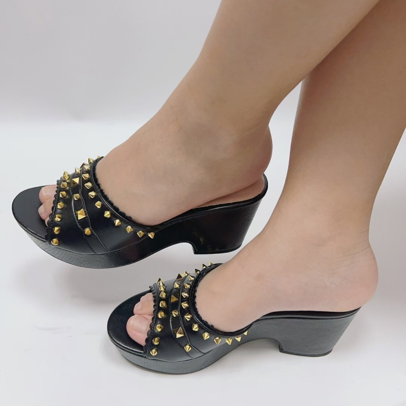Ženske prozirne sandale s jednim remenom, klina peta s rhinestones, PVC gornji dio, gumeni potplat, unutrašnjost od umjetne kože, visina pete 5–8 cm