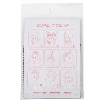 Perika s prirodnim izgledom, kratka kovrčava kosa i bočna šiška