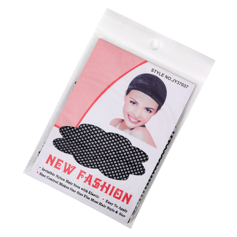 Perika s prirodnim izgledom, kratka kovrčava kosa i bočna šiška