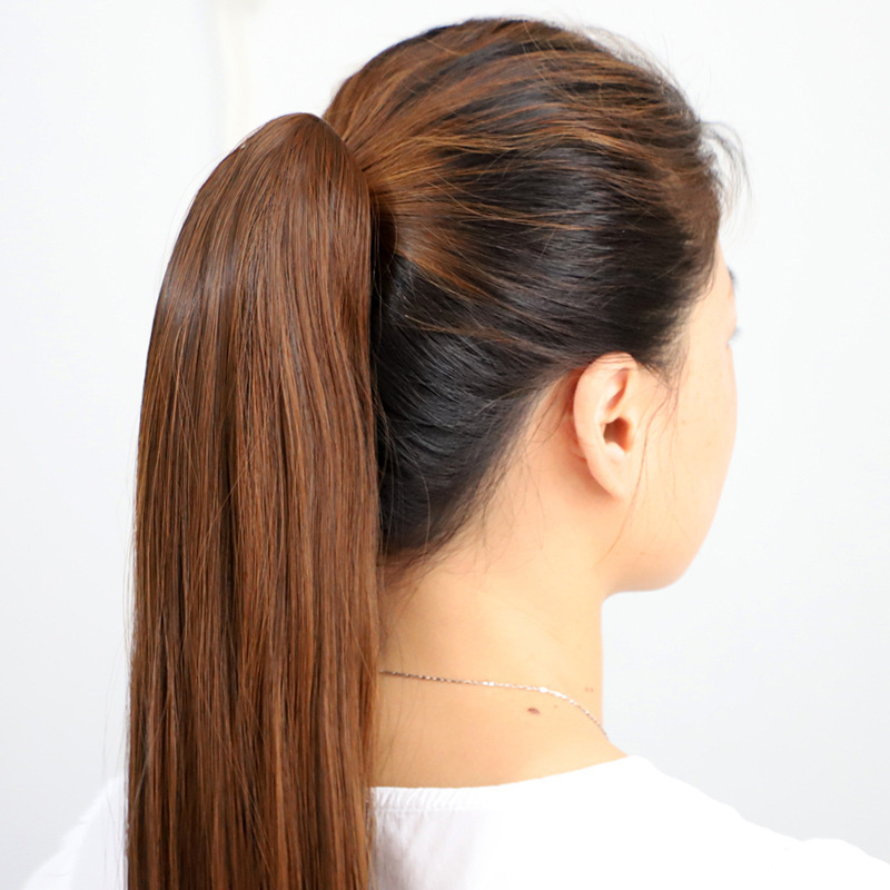 Perika s repom Grip Straight Ponytail — dugi ravni rep, vlakna otporna na toplinu, lako za nošenje, nije pogodno za bojanje ili peglanje.