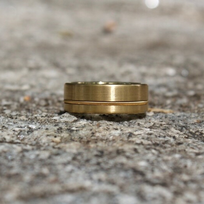 Prsten od nehrđajućeg čelika, širina 8 mm, elektroplatiran, geometrijski uzorak s ugradbenim nitnim motiva, unisex