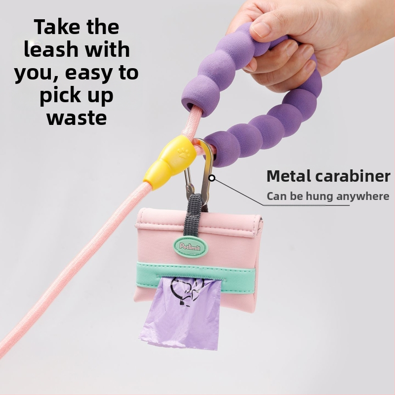Plastová taška na psie výkaly pre prechádzky s psom, s nástrojom na zber