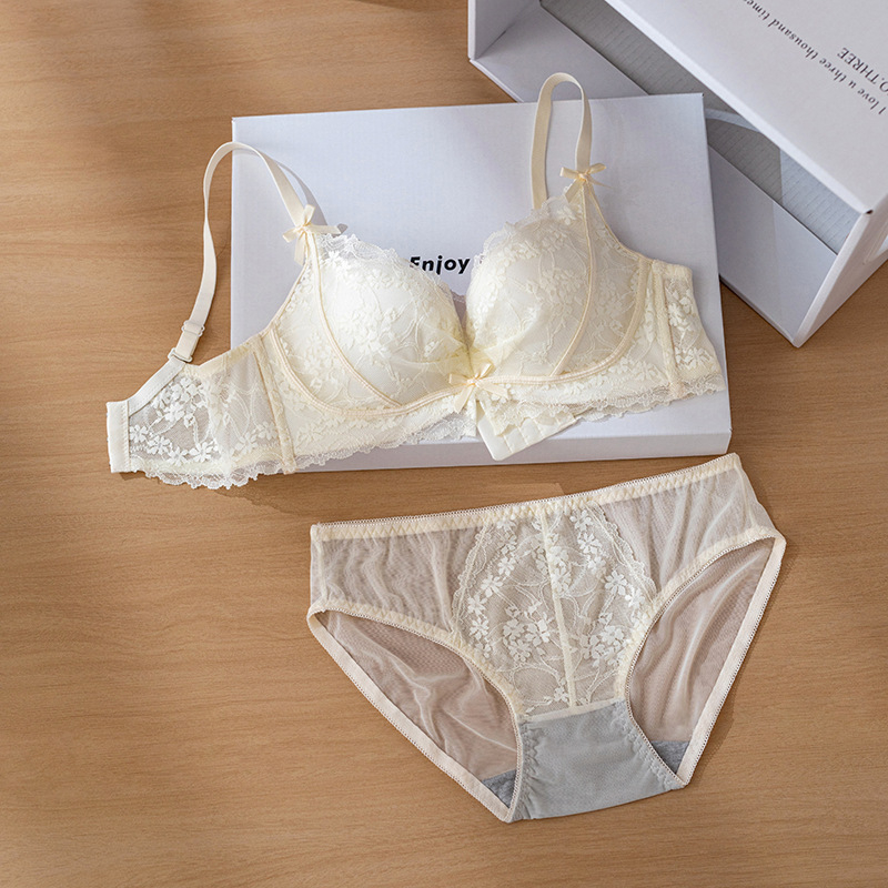 Ασύρματο δαντελένιο σουτιέν με push-up, χωρίς μεταλλικές ενισχύσεις, 3/4 καλύμματα, μορφοποιημένες θήκες, πίσω κούμπωμα με τρεις σειρές αγκίστρων, νάιλον ύφασμα