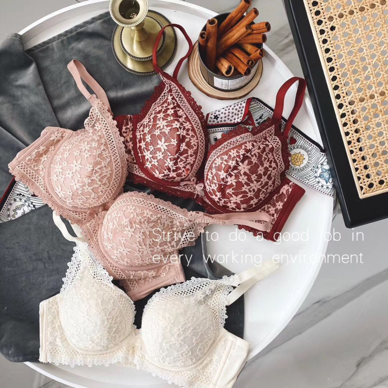 Krajková bezdrôtová push-up podprsenka, nastaviteľné 3/4 košíčky