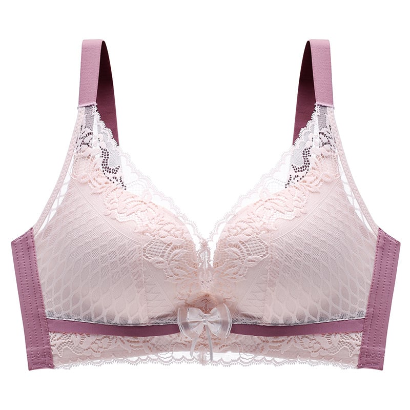 Sutien din dantelă fără armături, cupă 3/4, cupe turnate cu partea superioară subțire și partea inferioară groasă, bretele fixe duble, închidere pe spate cu patru rânduri