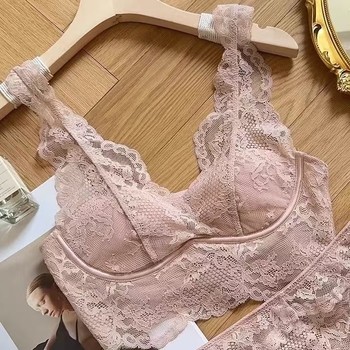 Sutien în stil vestă cu dantelă, cupa 3/4, cupă subțire modelată, material nylon, fără inel metalic