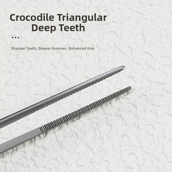 Nerezové oceľové pinzety na čistenie uší s dizajnom pištoľového ohybu, protišmyková rukoväť a zubovité špičky — na odstránenie ušného mazu a cudzieho predmetu, Little Plum