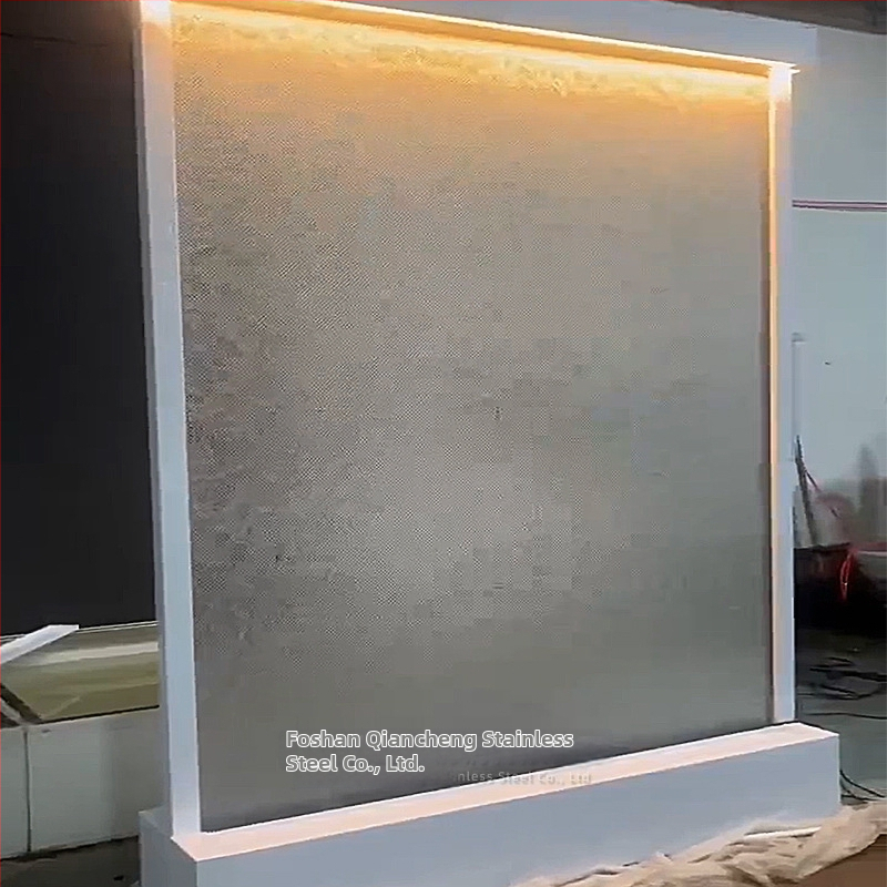 Вътрешна водна завеса на стена: мрежа от неръждаема стомана, стъклена водна завеса и водопаден фонтан