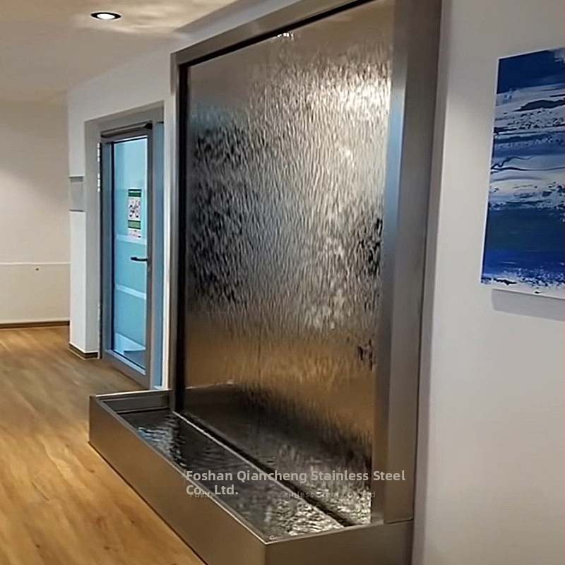 Вътрешна водна завеса на стена: мрежа от неръждаема стомана, стъклена водна завеса и водопаден фонтан