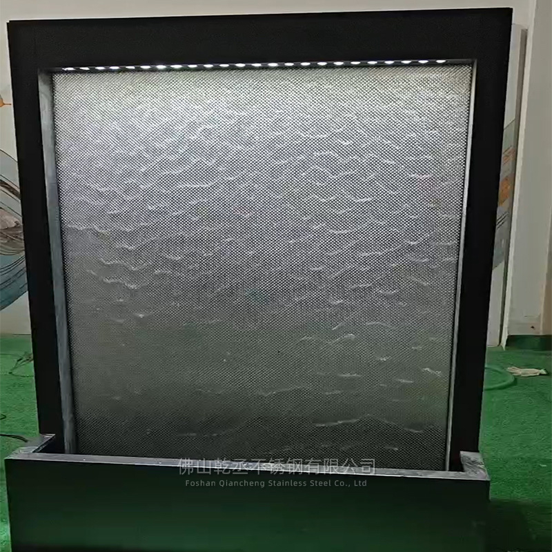 Вътрешна водна завеса на стена: мрежа от неръждаема стомана, стъклена водна завеса и водопаден фонтан