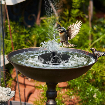 Външен соларен фонтан за градинско езеро с кислородиране и циркулация — комбиниран пръскане, версии с батерия (7V1.5W, 7V2.5W)
