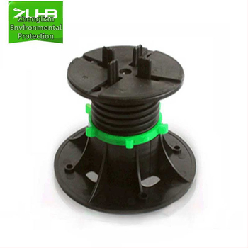 Univerzális kőből készült vízfelülethez tartó — magasságban állítható, fa-plasztikus gerenda, teherbíró medencék és fontánák számára