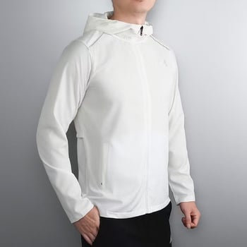 Férfi téli sportdzseki kapucnival, szélálló, gyorsan száradó külső nylonból, bélése modal