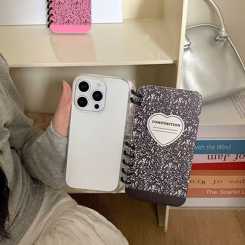 Husă transparentă pentru iPhone din TPU – design gravat, protecție antișoc, anti-cădere, personalizabilă, compatibilă cu modelele iPhone.