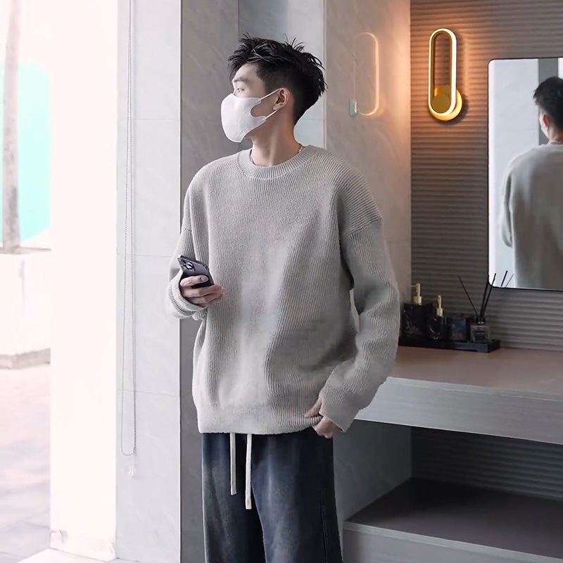 Πλεκτός ανδρικός πουλόβερ με fleece επένδυση, στενή γραμμή, στρογγυλός λαιμός, μακριά μανίκια, ύφασμα από μείγμα πολυεστέρα και βισκόζης