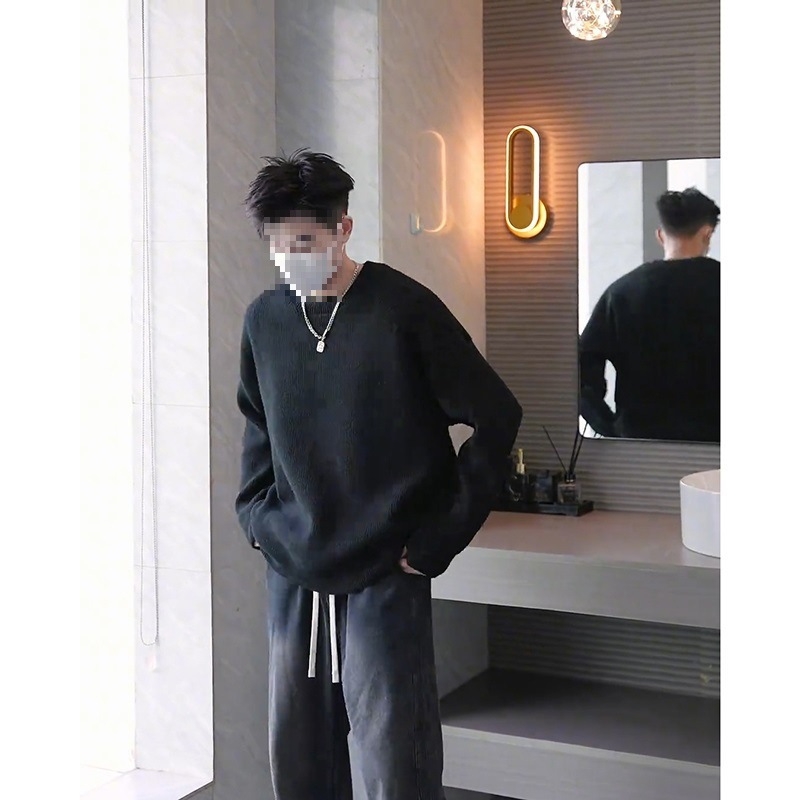 Πλεκτός ανδρικός πουλόβερ με fleece επένδυση, στενή γραμμή, στρογγυλός λαιμός, μακριά μανίκια, ύφασμα από μείγμα πολυεστέρα και βισκόζης