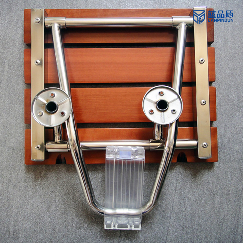 Blue Shield сгъваем безпрепятствен стол за баня с дървена и неръждаема стомана конструкция; антисептично дърво; подходящ за баня, дом, болница, дом за грижи и хотел