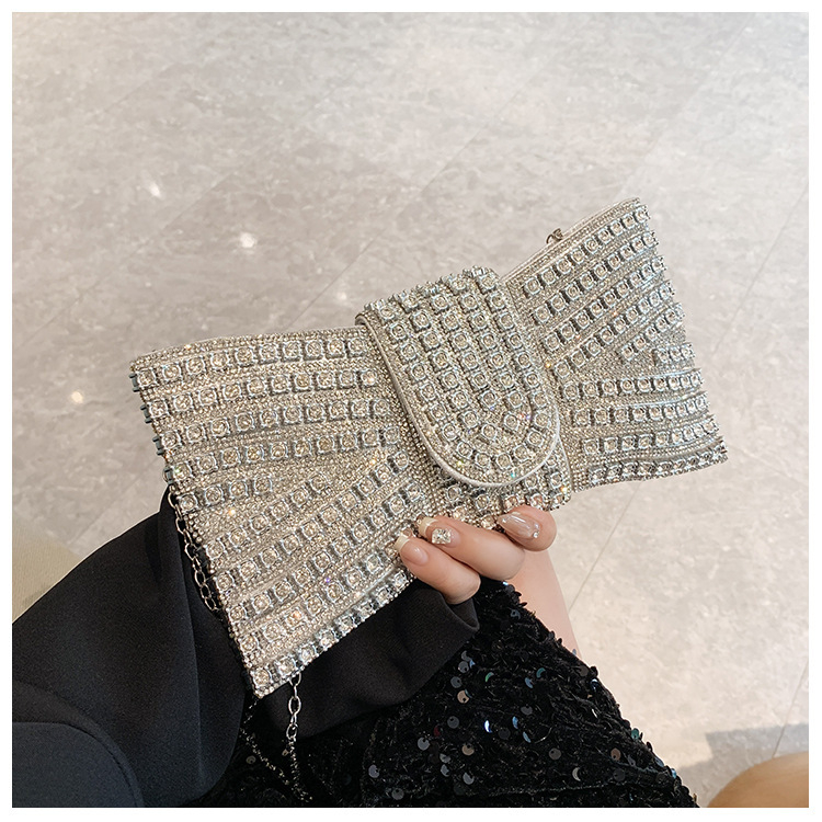 Večernja clutch torbica s mašnicom - PU materijal, magnetno zatvaranje, poliester podstava, džep za dokumente