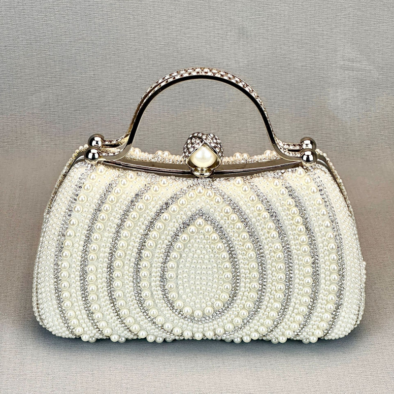 Női crossbody táska vízcsepp alakú gyöngyökkel és rhinestone-díszítéssel, párnás négyszögletes siluett, poliészter, belső zsebek a telefonhoz és dokumentumokhoz, záródás, mindennapi használatra