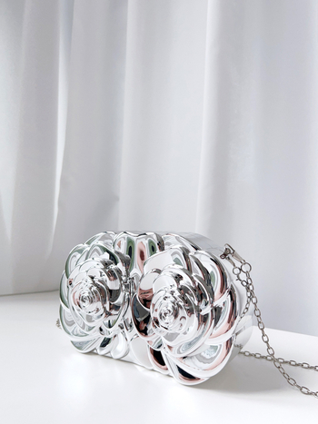 Estélyi táska - akril, ovális alak, mágneszár, telefontartó rekesz, európa- és amerikai retro stílus (Model Y0745)