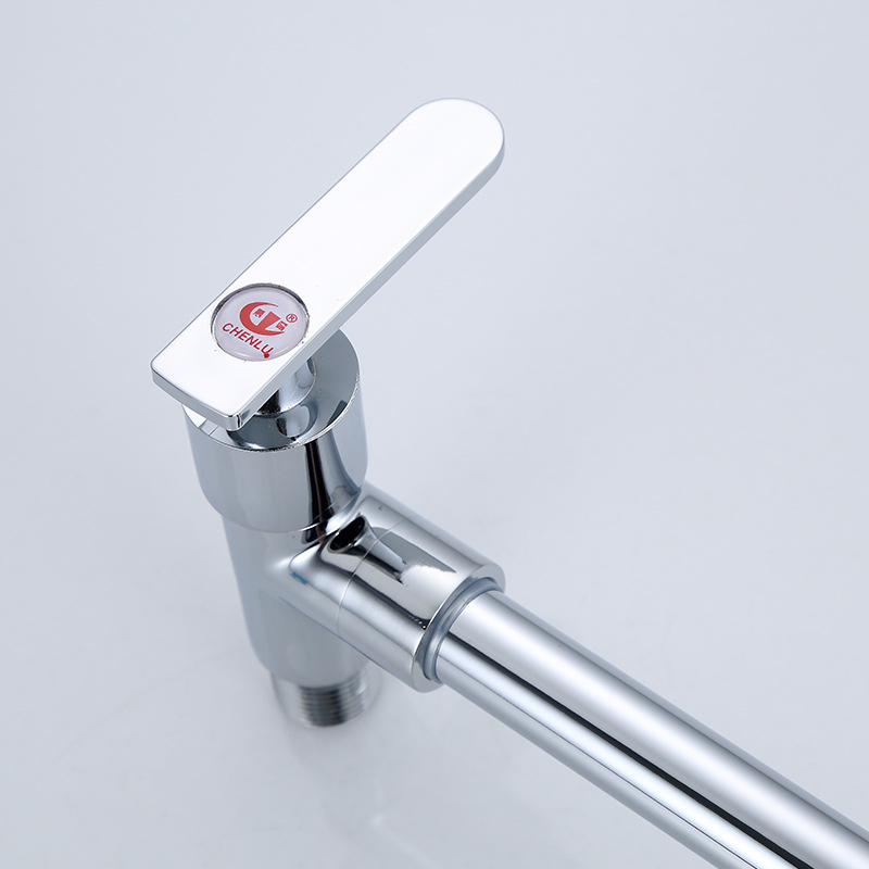 Konyhai mosogatócsaptele falra szerelt, réz, csak hideg víz, kerámiás szeleppel, 6 MPa, 0–90°C